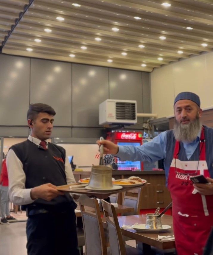 Üçler Döner sahibi Mustafa Atmaca boykot ediliyor! TikTok canlı yayınında Atatürk'e hakaret eden Erzurumlu Hacı Dönerci tutuklandı - Resim : 5