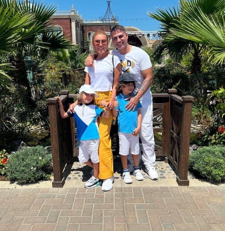 Fahriye Evcen ile Burak Özçivit'in küçük oğlu Kerem ilk kez görüntülendi! Karan Özçivit'in kardeşi bakın kime benziyor? - Resim: 50