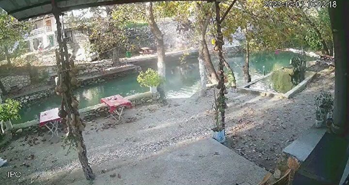 Antalya'da yürek yakan olay! 4 çocuk bankta otururken istinat duvarı çöktü | Acı haber geldi - Resim: 12