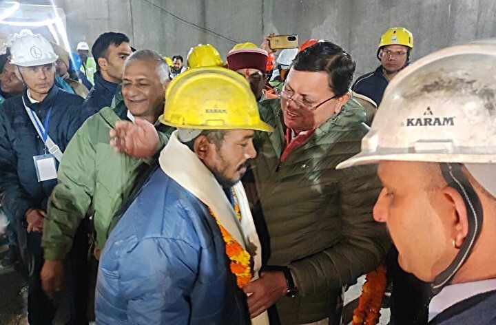 Hindistan'da 17 gün sonra gelen mucize! Mahsur kalan 41 işçi kurtarıldı - Resim: 8
