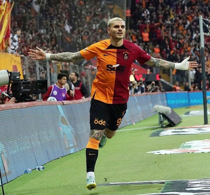Galatasaray'ın şampiyonluk kutlamalarında Simge Sağın sürprizi! Icardi bayram edecek - Resim: 8