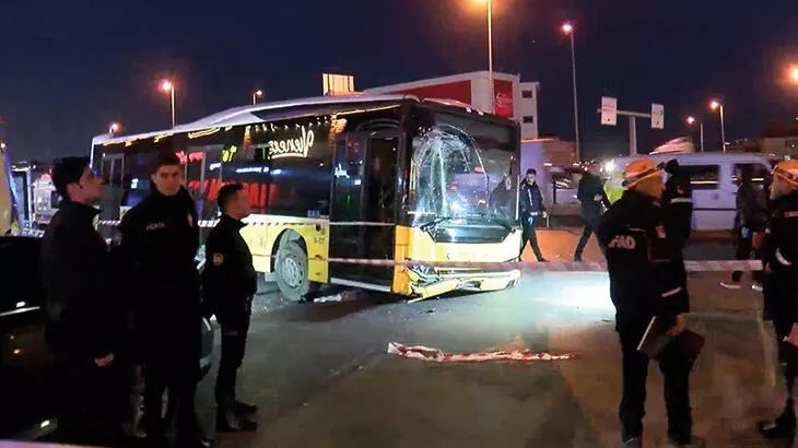 Bahçelievler'de İETT otobüsü durağa girdi! Ölü ve yaralılar var - Resim : 3