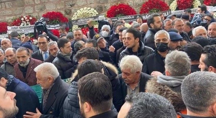 Burhan Çaçan evinde geçirdiği kalp krizi sonucunda hayatını kaybetmişti! Çaçan'ın cenazesi evinden teslim alındı - Resim: 3