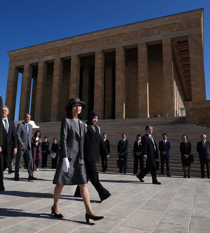 Japonya Altes Prensesi Akiko Mikasa'nin Anıtkabir ziyaretinde dikkat çeken detay - Resim: 32