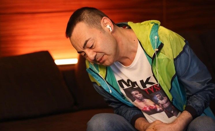 Serdar Ortaç'ın "Ağzıma s.çtı. Ne oldu iki tane göğsü var diye" sözleri tepki çekmişti! Chloe Loughnan'dan yanıt gecikmedi: Türkçem cevap vermeye yetmiyor... - Resim: 10