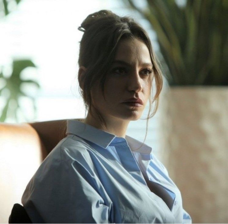 'Aile' dizisi bu akşam yayında! Serenay Sarıkaya'dan yayın öncesi sürpriz paylaşım: Korkuyorum - Resim: 7