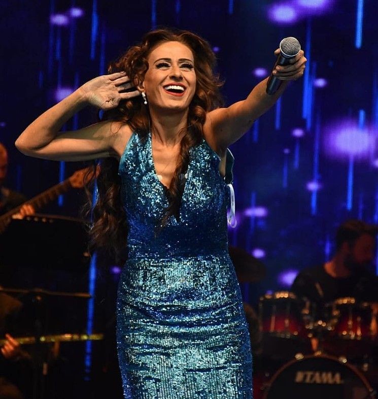 Ünlülerin yılbaşında alacakları ücret belli oldu! Milyonlar havada uçuşuyor! Zirve Ajda Pekkan'da - Resim: 16