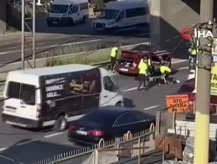 İstanbul'da güpegündüz katledilen Bahar Aksu'ya gözyaşları içinde veda - Resim: 4