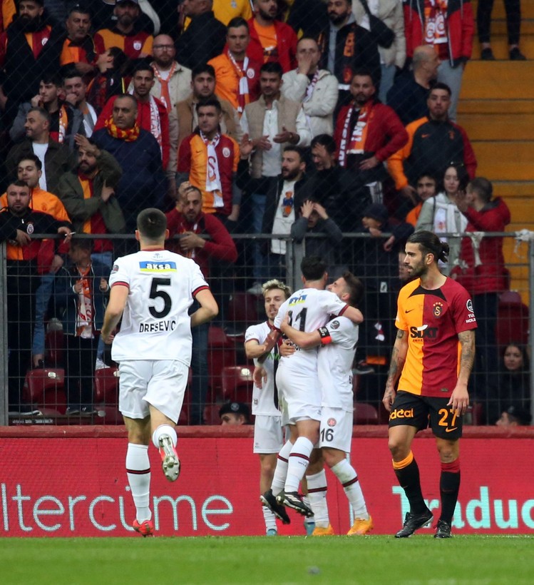 Son dakika... Galatasaray 3-3 Fatih Karagümrük - Resim: 16