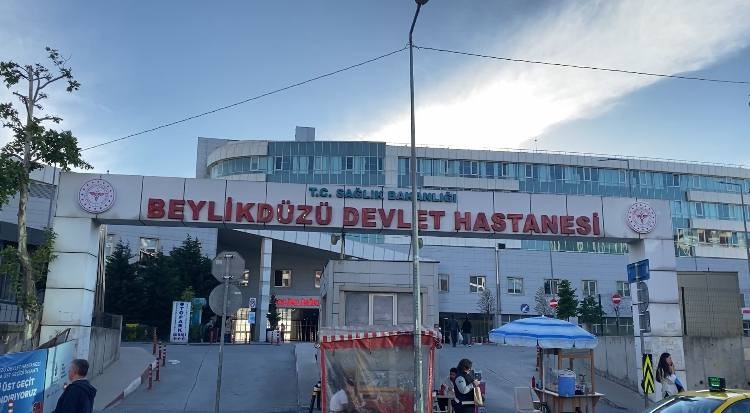 İstanbul'un göbeğinde kanlı kavga: Hastane bahçesinde kurşun yağmuru - Resim : 1