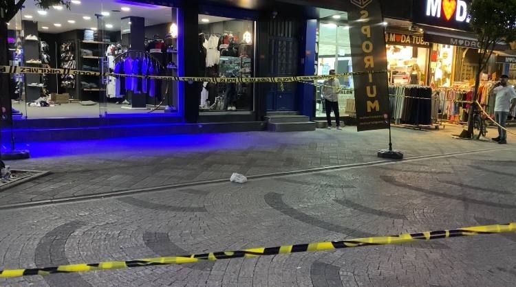 Bağcılar'da silahlı saldırı: Çok sayıda yaralı var - Resim: 3