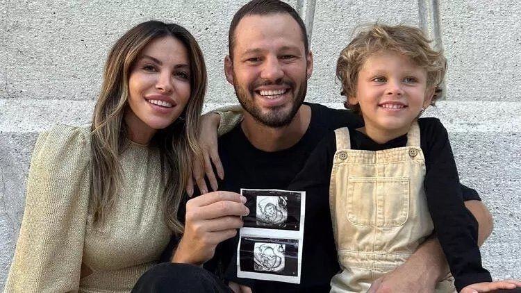 Fahriye Evcen ile Burak Özçivit'in küçük oğlu Kerem ilk kez görüntülendi! Karan Özçivit'in kardeşi bakın kime benziyor? - Resim: 40