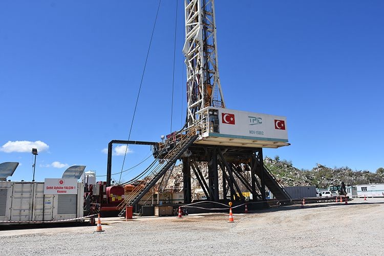 Gabar Dağı'ndan petrol fışkırıyor! Binlerce varillik yeni kuyu - Resim: 8