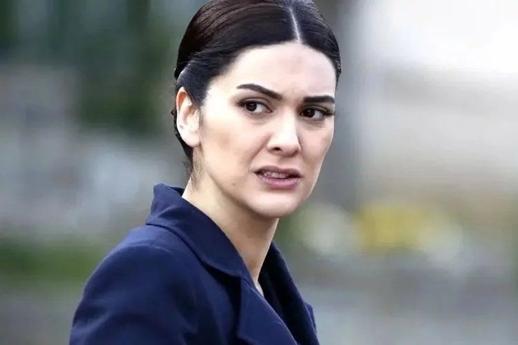 Set yoğunluğuna sitem etmesi tepki çekmişti! Bergüzar Korel yeni paylaşım yaptı: İşimi seviyorum - Resim: 1