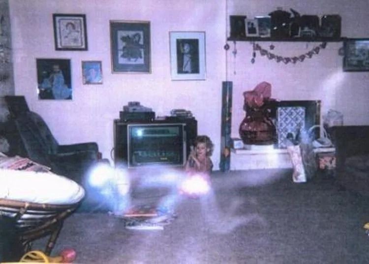 İşte dünyanın konuştuğu fotoğraf! 81 yıl önce çekilen karede kan donduran detay - Resim: 12