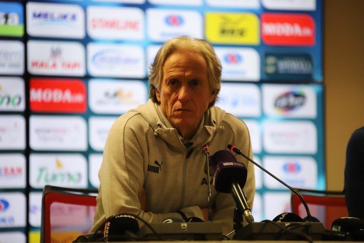 Fenerbahçe Teknik Direktörü Jorge Jesus'tan flaş öneri! "Şampiyonluk için 4 takım play-off oynamalı" - Resim: 2