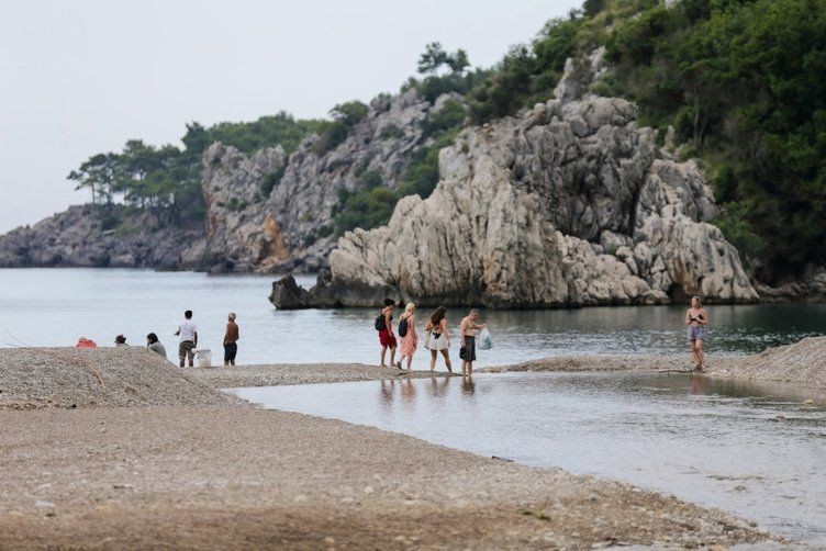 Türkiye'ye akın eden Alman turistlerin üzerindeki tişört dikkat çekti! Terapiye ihtiyacım yok - Resim: 2