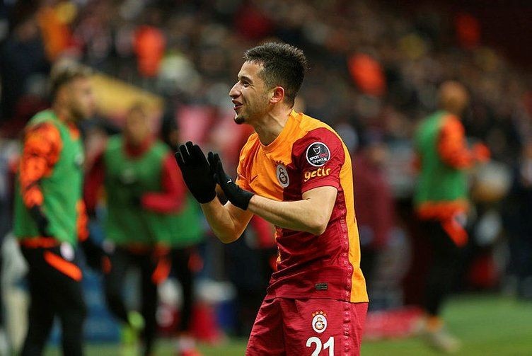 Galatasaray'da 8 yolcu! Okan Buruk biletlerini kesti - Resim: 8
