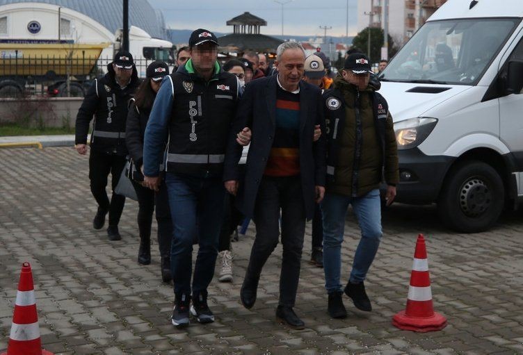 Gökçeada Belediyesi'ne rüşvet operasyonu işte ortaya çıkan konuşmalar! 'Göze battın devret' - Resim: 2