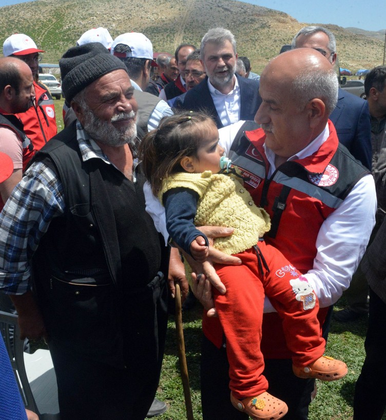 Depremde ölen 43 bin 618 küçükbaş hayvanın dağıtımı Kahramanmaraş'ta başladı - Resim: 4