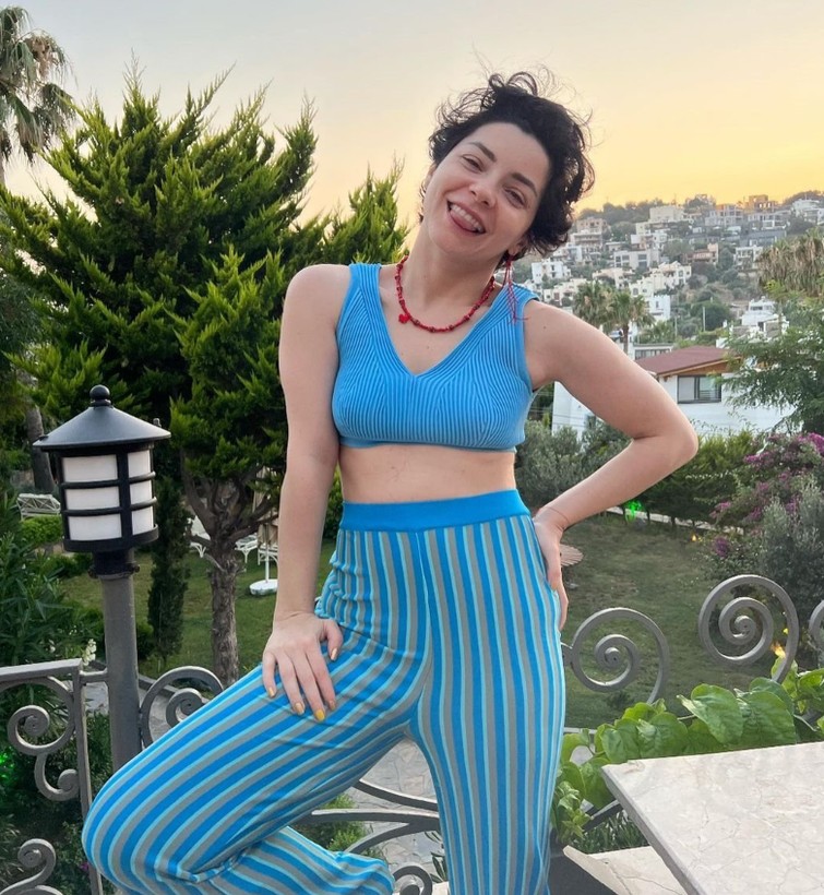 Merve Boluğur'un aldığı kilolar dikkat çekti! Esra Dermancıoğlu'na benzetildi - Resim: 13