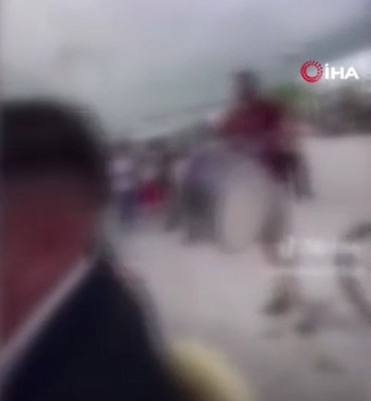 Sosyal medya Kayseri'den gelen görüntülerle ayağa kalktı! Küçük kızı alkol masasına çıkarıp oynattılar! Rezalete açıklama geldi - Resim: 3