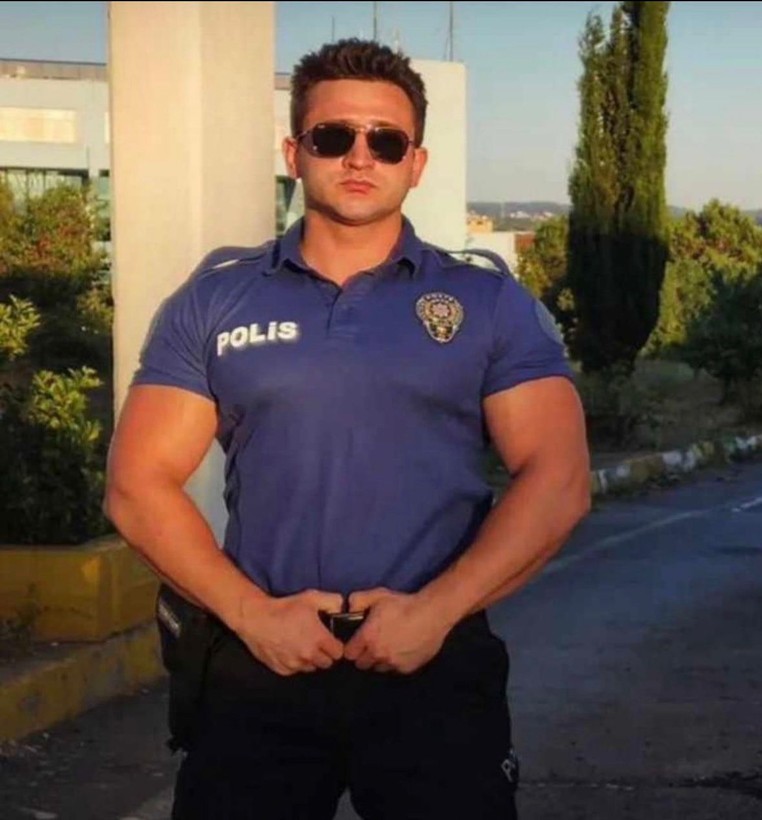 Sarıyer'de denize giren polis memuru boğuldu - Resim: 3
