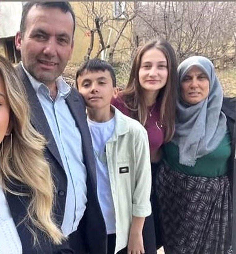 Ankara'da kanlı soygun! Anneyi öldürdüler, çocuk ölü taklidi yaparak kurtuldu - Resim: 2