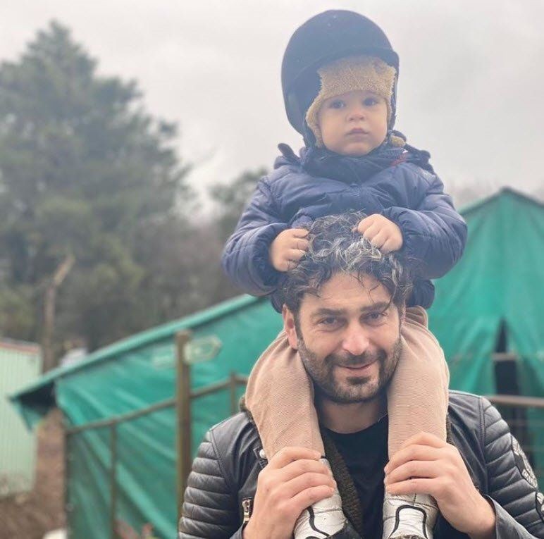 Fahriye Evcen ile Burak Özçivit'in küçük oğlu Kerem ilk kez görüntülendi! Karan Özçivit'in kardeşi bakın kime benziyor? - Resim: 62