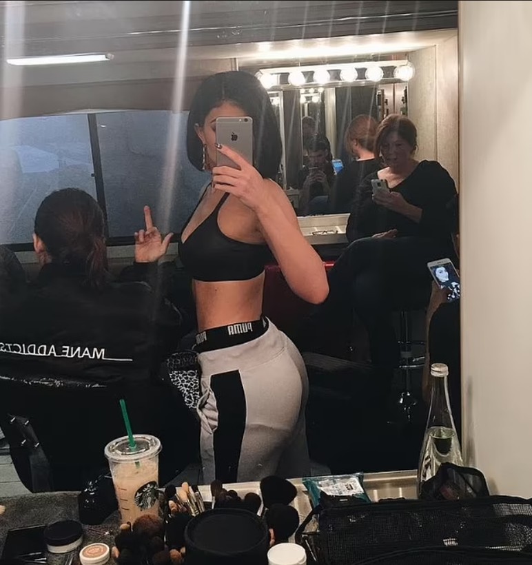 Kylie şimdi de o itirafıyla gündemde! - Resim: 7