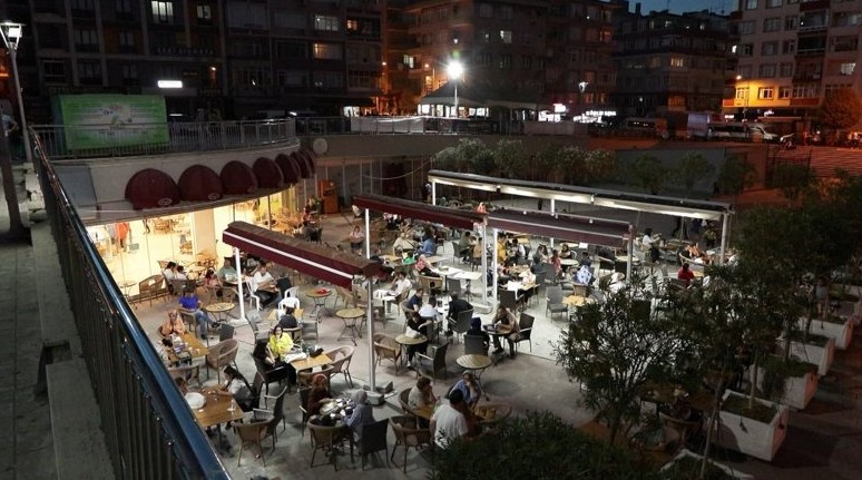 Başakşehirli genç futbolcuya bıçaklı saldırı! Ömer Faruk Kayaca yaşam mücadelesi veriyor - Resim: 4
