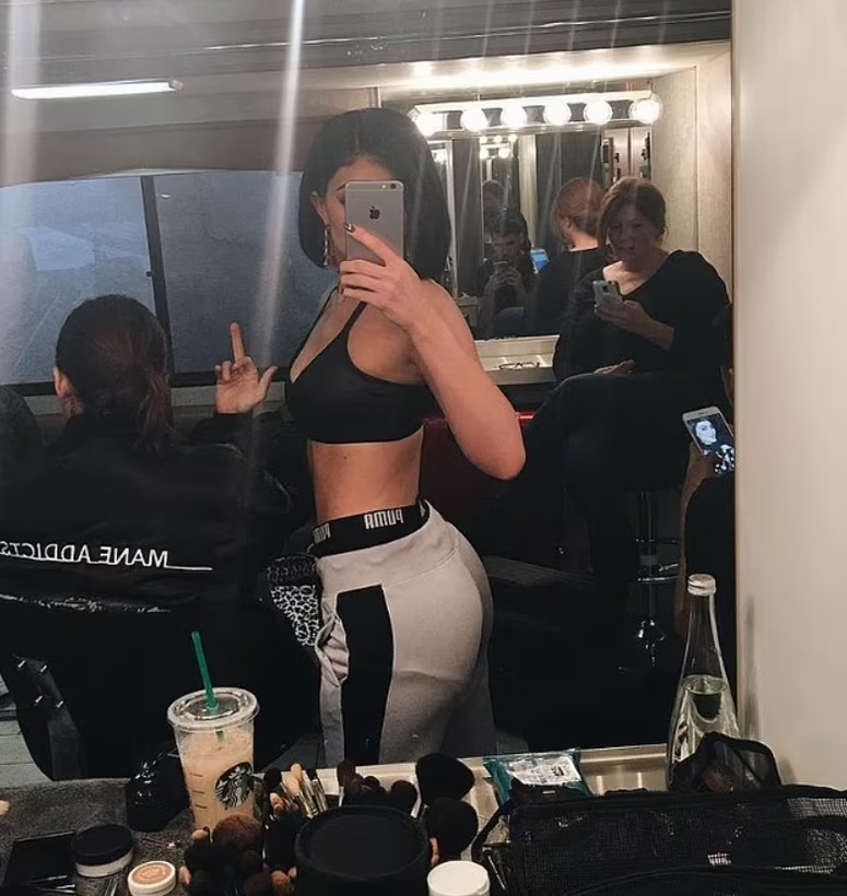 Kylie şimdi de o itirafıyla gündemde! - Resim: 8