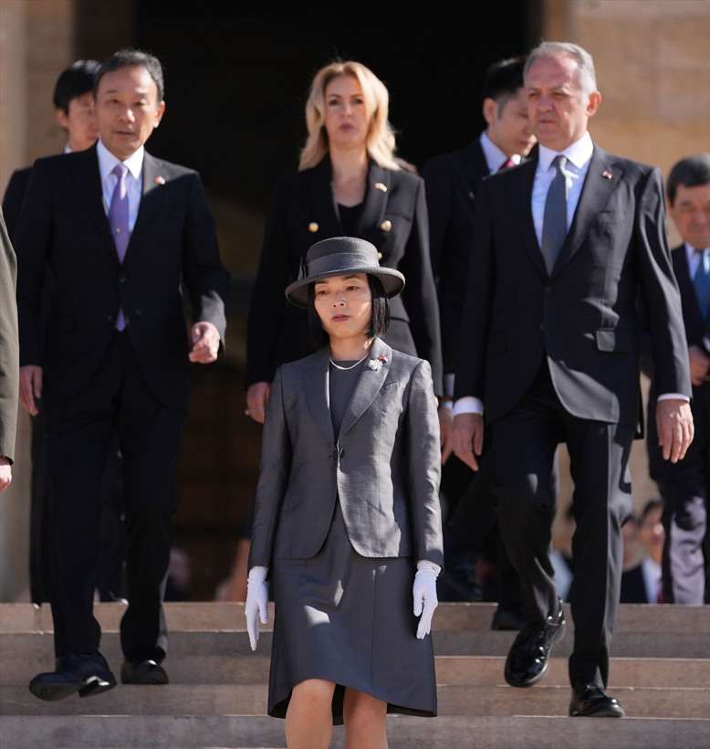 Japonya Altes Prensesi Akiko Mikasa'nin Anıtkabir ziyaretinde dikkat çeken detay - Resim: 26