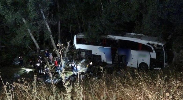 Yozgat'ta 12 kişiyi hayattan koparan kazanın sebebi ortaya çıktı! Otobüs şoförü kalp krizi geçirmiş - Resim: 3