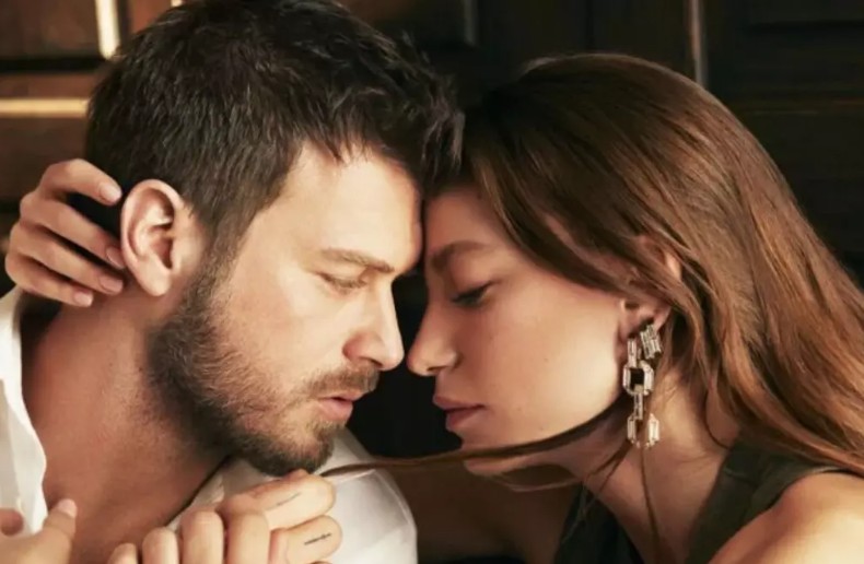 Başrollerin bölüm başına aldıkları ücret dudak uçuklattı! Serenay Sarıkaya, Kıvanç Tatlıtuğ, Demet Özdemir... Bakın zirve kimde? - Resim: 1