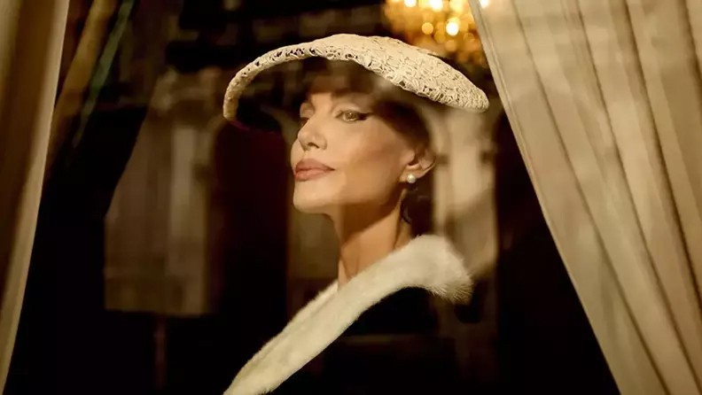 Angelina Jolie'den Haluk Bilginer'e övgü dolu sözler - Resim : 2