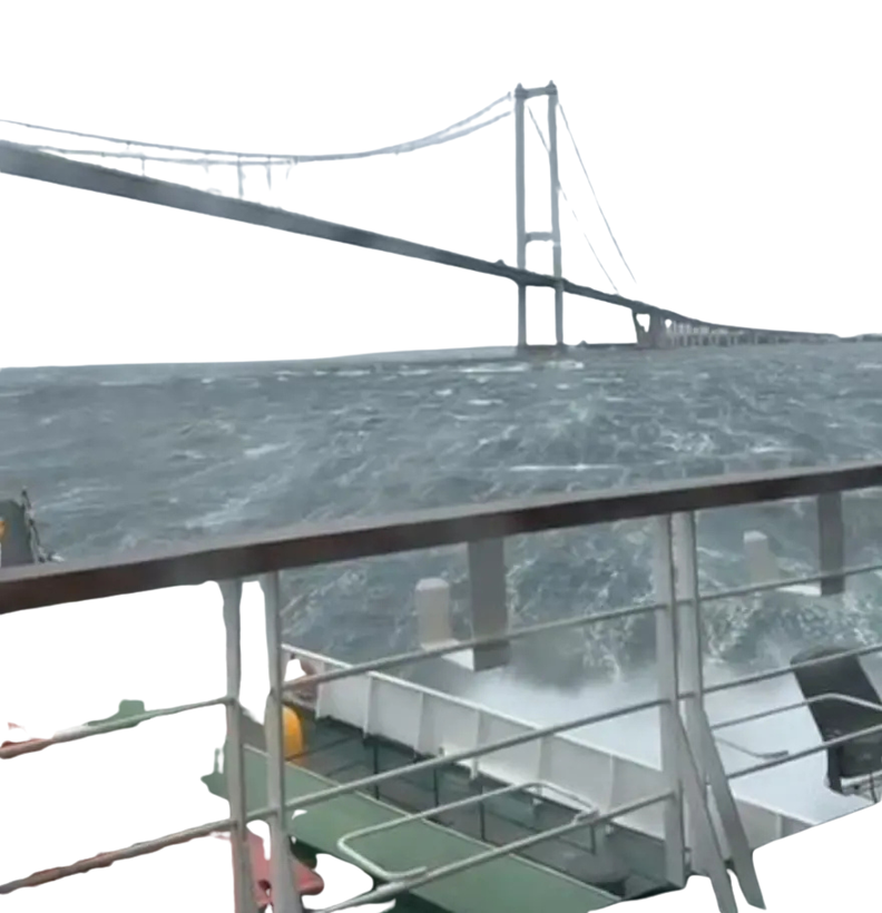 Yalova'da arabalı feribot fırtınada sürüklendi! Çok sayıda yolcu mahsur kaldı - Resim: 3