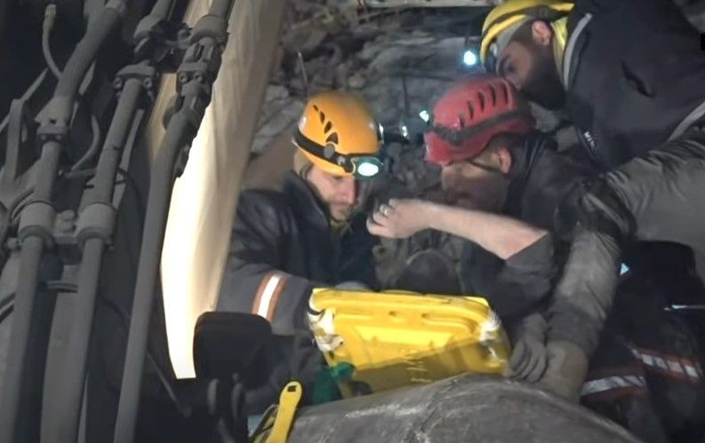 Son dakika deprem haberleri... 6'ıncı günün kahramanları! Edil, Selin, Muhammet Habib, Hamza bebek, Abdulkerim amca, Senem teyze... - Resim: 16
