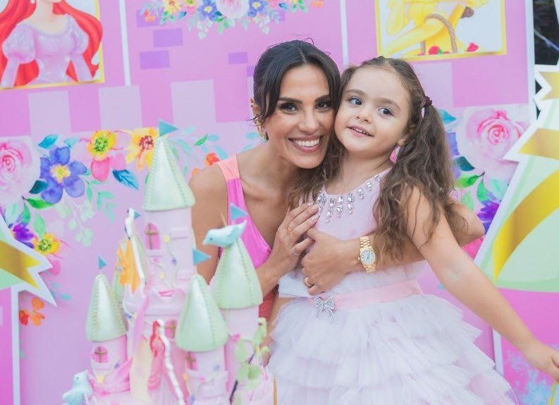 Fahriye Evcen ile Burak Özçivit'in küçük oğlu Kerem ilk kez görüntülendi! Karan Özçivit'in kardeşi bakın kime benziyor? - Resim: 30