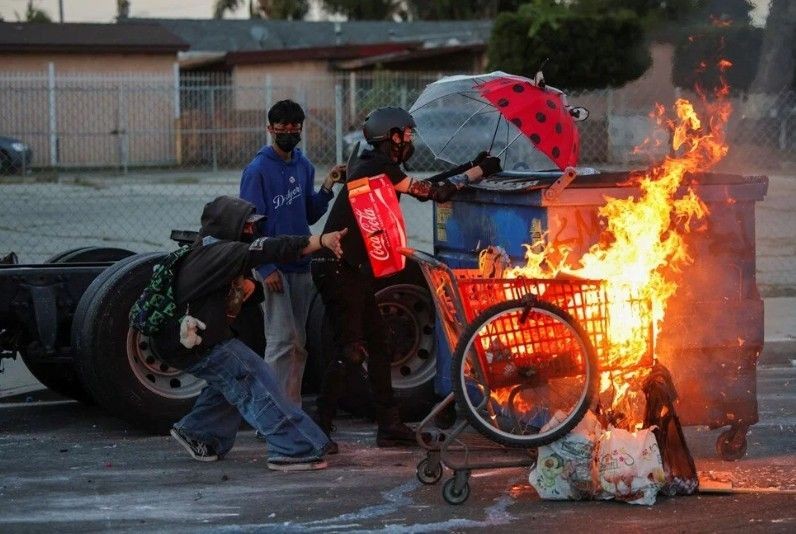 Los Angeles'ta isyan başladı! Ulusal Muhafızlar sokağa indi - Resim: 4