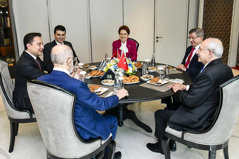 Son dakika haberleri... Meral Akşener altılı masaya döndü! Bu defa fotoğraf gelmedi - Resim: 3