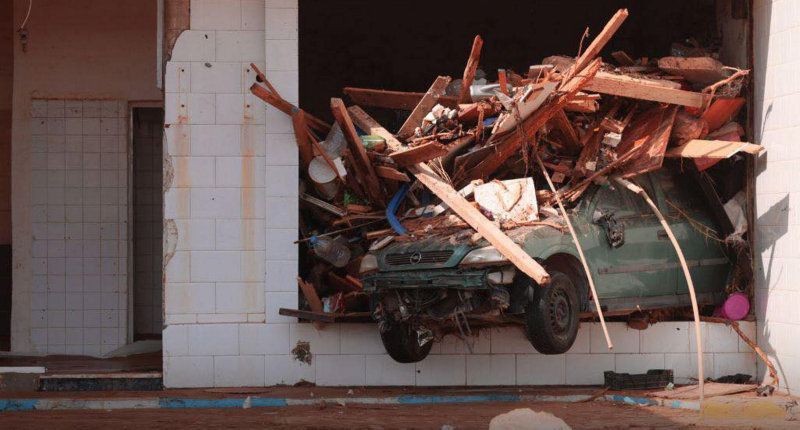 Libya'daki sel şehri bataklığa çevirdi! İlk günün görüntüleri dünyayı şoke etti - Resim: 29