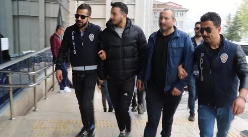 İşkenceye maruz kalan öğrencinin sözleri uyuşturucu çetesini çökertti! Tahta kaşıkla cinsel taciz ayrıntısı dehşete düşürdü - Resim : 2