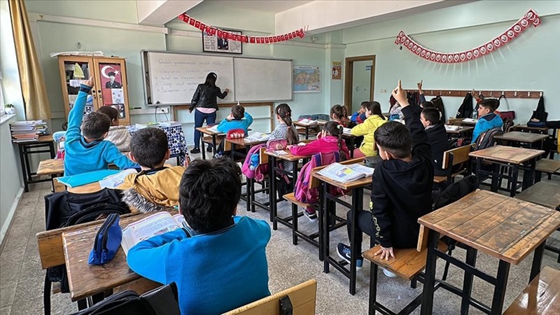 Okullar ne zaman açılacak 2023? Kasım ara tatili ne zaman bitiyor? MEB ara tatil tarihleri - Resim : 1
