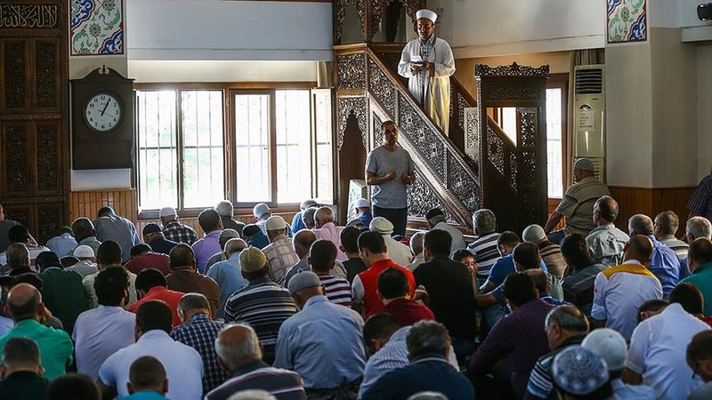 Cuma namazı nasıl kılınır? Cuma namazı kaç rekattır? Zuhr-i Âhir namazı nedir? Bu namazı kılmak gerekir mi? - Resim : 3