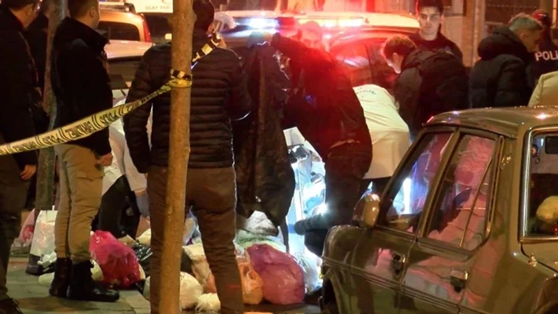 Kan donduran cinayette yeni görüntüler ortaya çıktı! Genç kadının cansız bedenini sokak sokak taşıdılar - Resim: 6