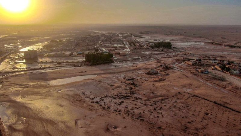 Libya'daki sel şehri bataklığa çevirdi! İlk günün görüntüleri dünyayı şoke etti - Resim: 77