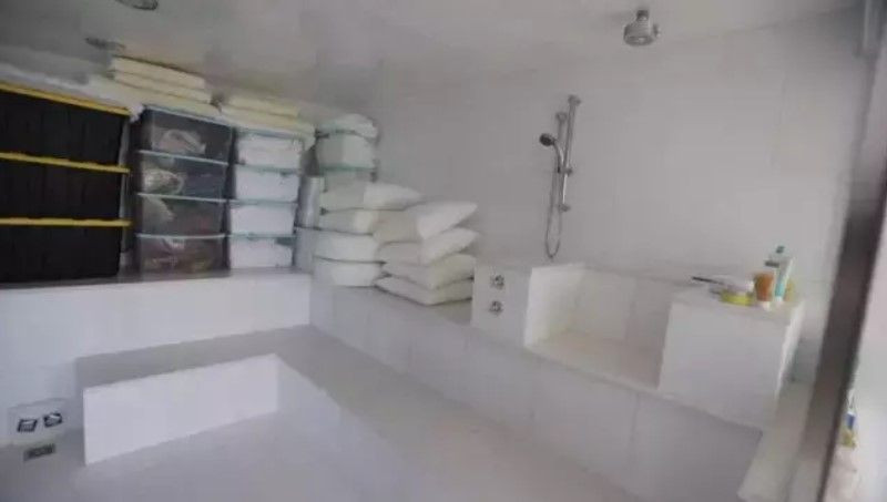 Epstein'in adasından hiç görülmemiş kareler! Demokratlar "ilk kez" yayınladı - Resim: 5