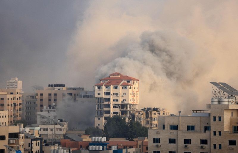 İsrail basını Hamas'ın saldırısından Netanyahu'yu sorumlu tutuyor! Menachem Begin gibi istifa etmeli - Resim: 25
