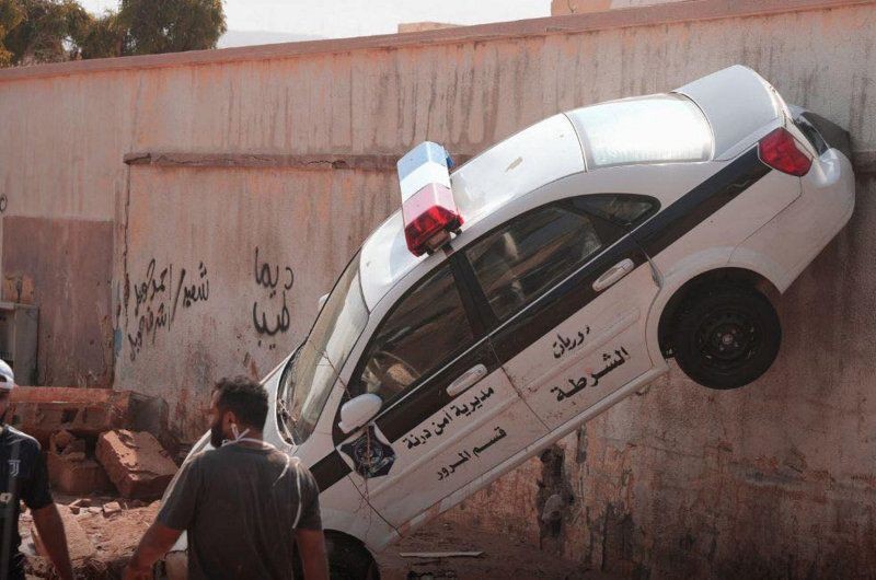 Sel felaketi yaşayan Libya'daki Derne kentinde 245 ceset bulundu - Resim: 6
